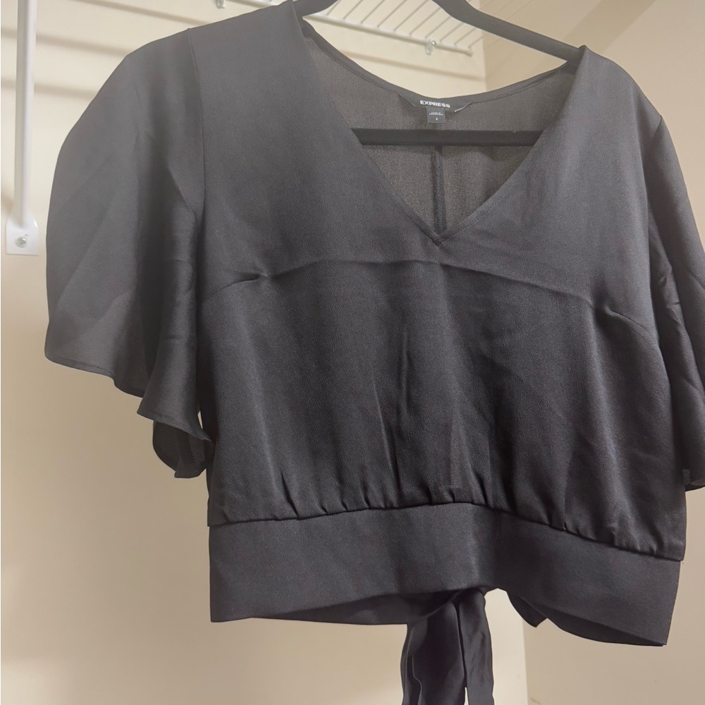 Elegant Black V-Neck Top